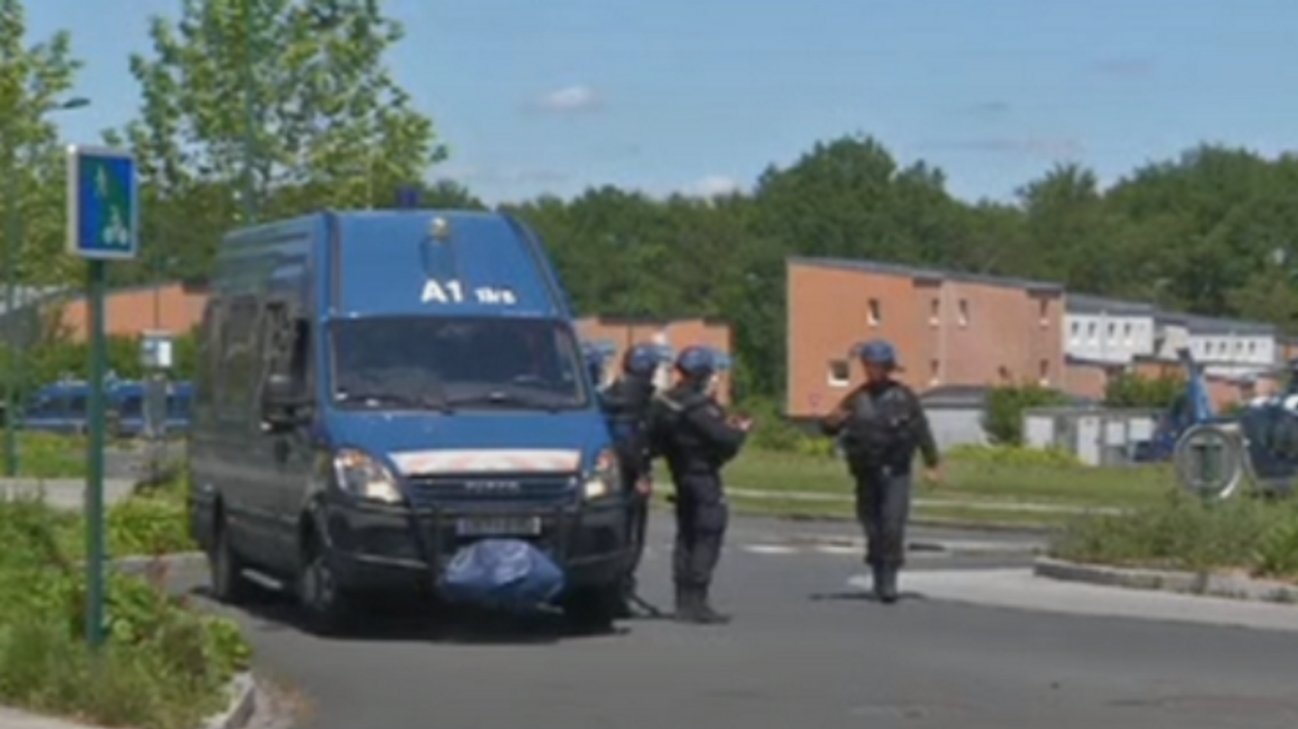 POLICE